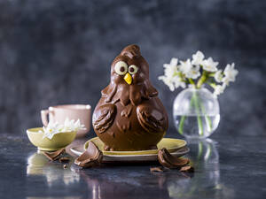 marksandspencer_VELIKONOCE23_slepicka z mlecne cokolady_249Kc.jpg